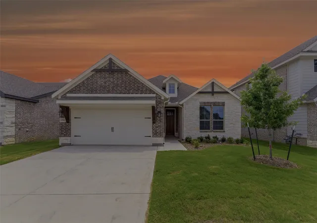 Homes for sale in Gainesville, TX | 3502 Helena St, Gainesville, TX 76240 | MLS# 21127955