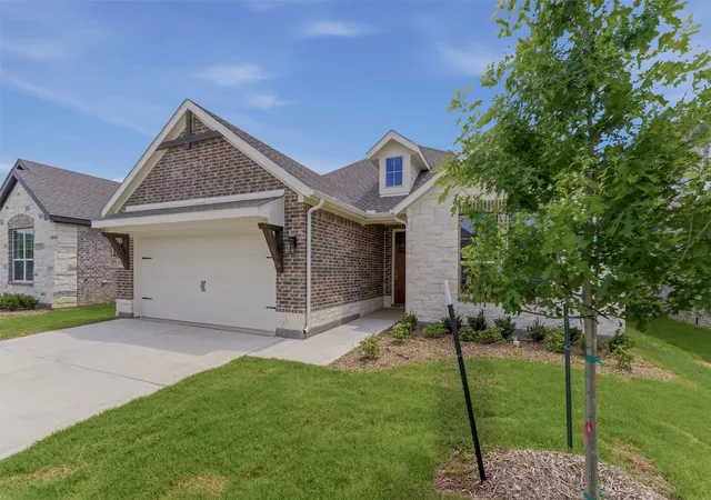 Homes for sale in Gainesville, TX | 3502 Helena St, Gainesville, TX 76240 | MLS# 21127955