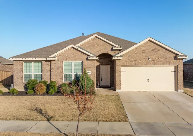 Photo 3 of Sale Pending at 3816 Waldorf Dr, Denton, TX 76208 | MLS# 21112181 | Listing updated on 2026-07-22