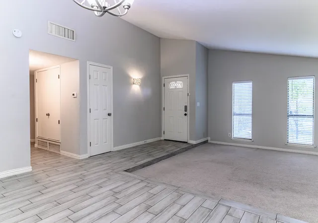 5th image of 3510 Chamberland Dr, Arlington, TX 76014 | MLS# 21128263