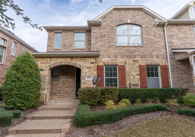 Photo 1 of Townhouse for sale at 4127 Cascade Sky Dr, Arlington, TX 76005 | MLS# 21127901 | Listing updated on 2026-08-19