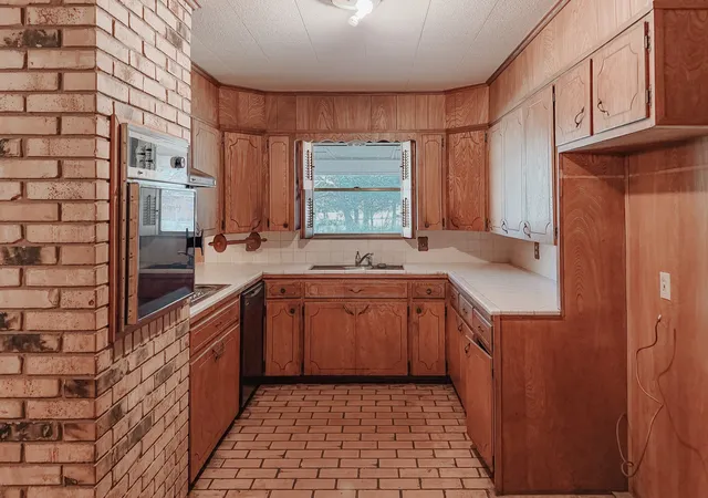 Homes for sale in Kerens, TX | 15410 E State Hwy 31, Kerens, TX 75144 | MLS# 21125140