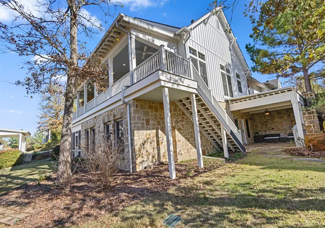 Photo 4 of Single family home for sale at 4521 W Cove Ct, Malakoff, TX 75148 | MLS# 21128764 | Listing updated on 2026-09-25