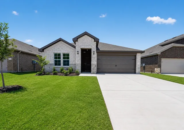 Photo 1 of Sale Pending at 4114 Thistle Dr, Sanger, TX 76266 | MLS# 21128836 | Listing updated on 2026-08-28