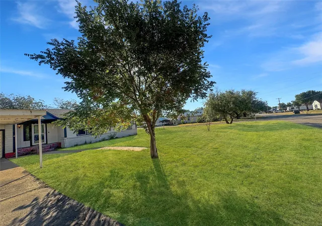 Homes for sale in Roscoe, TX | 211 Oak, Roscoe, TX 79545 | MLS# 21129029