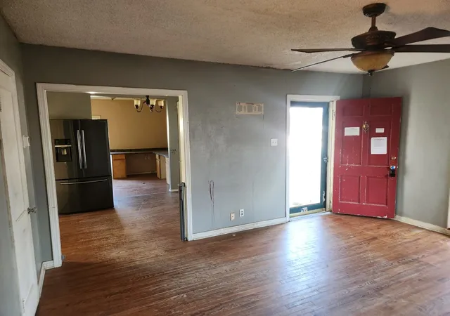 Homes for sale in Jacksboro, TX | 523 Richardson St, Jacksboro, TX 76458 | MLS# 21129082