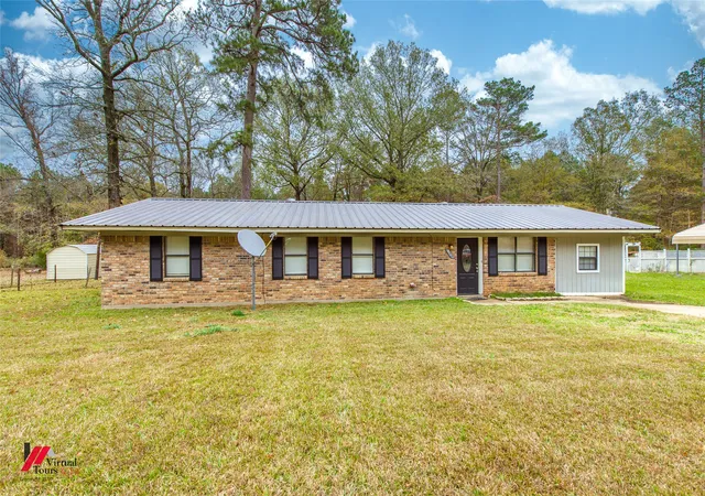 Photo 3 of Sale Pending at 198 Seven Pines Rd, Benton, LA 71006 | MLS# 21129166 | Listing updated on 2026-07-20
