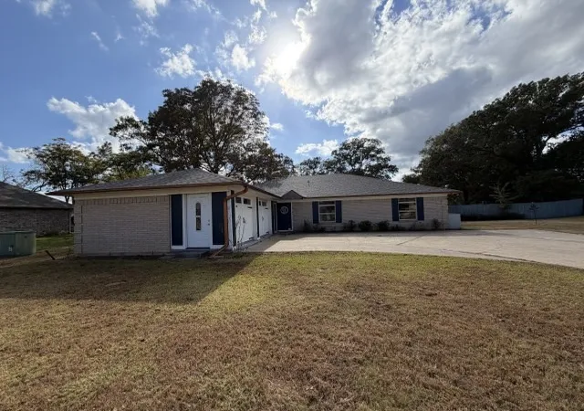 Homes for sale in Bullard, TX | 102 Newport Ln, Bullard, TX 75757 | MLS# 21129305
