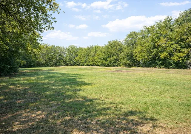 Photo 1 of Sale Pending at 511 Rogers Rd, Newark, TX 76071 | MLS# 21129582 | Listing updated on 2026-07-16
