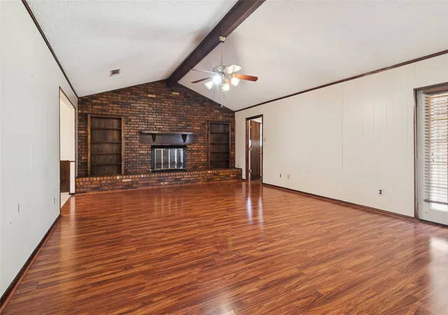 Photo 4 of Single family home for sale at 941 Maple St, Howe, TX 75459 | MLS# 21128575 | Listing updated on 2026-08-03