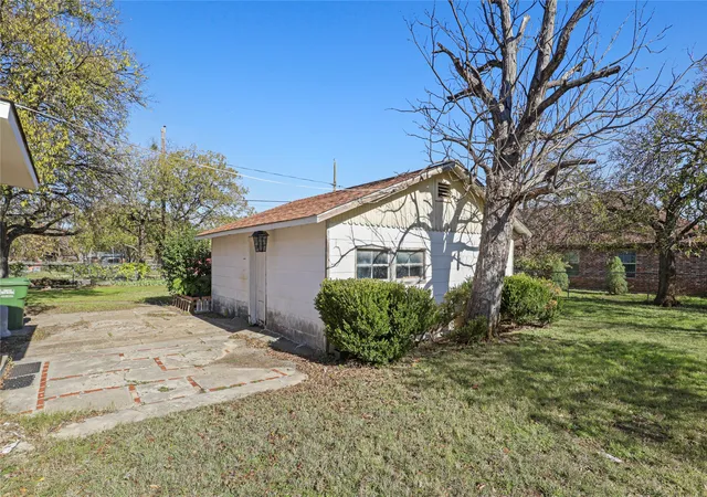 Homes for sale in White Settlement, TX | 630 Easley St, White Settlement, TX 76108 | MLS# 21129824