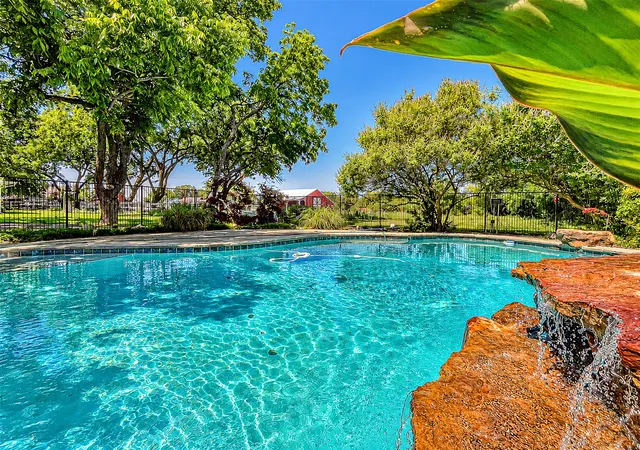 Photo 2 of Single family home for sale at 9310 Merritt Rd Rd, Rowlett, TX 75089 | MLS# 21127329 | Listing updated on 2026-08-31