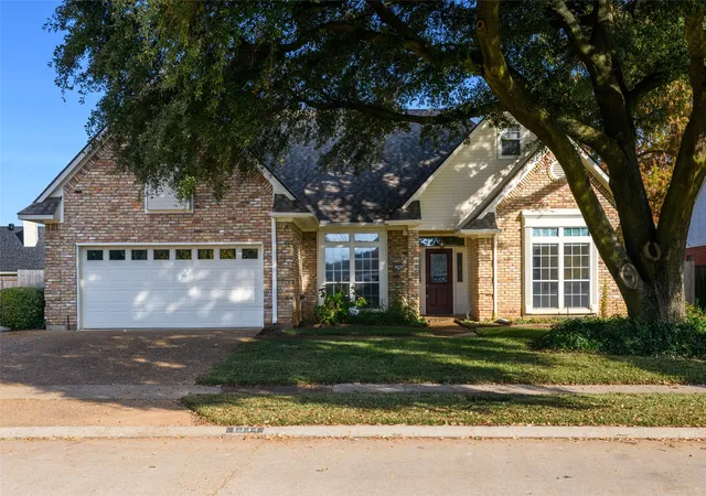 1st image of 1341 Whitehall Dr, Bossier City, LA 71112 | MLS# 21129032