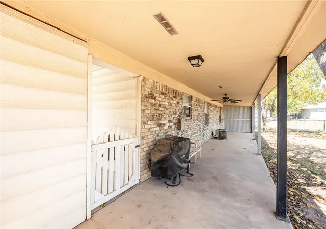 Homes for sale in Nocona, TX | 97 Wade St, Nocona, TX 76255 | MLS# 21131605