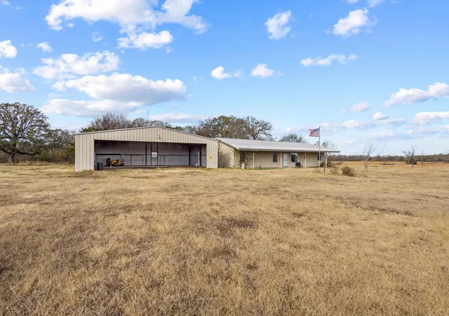 Homes for sale in Honey Grove, TX | 1841 County Road 36080, Honey Grove, TX 75446 | MLS# 21131524