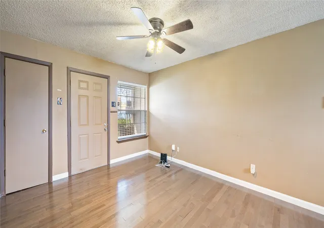 Photo 4 of Sale Pending at 710 Catherine Ln, Seagoville, TX 75159 | MLS# 21131811 | Listing updated on 2026-09-16