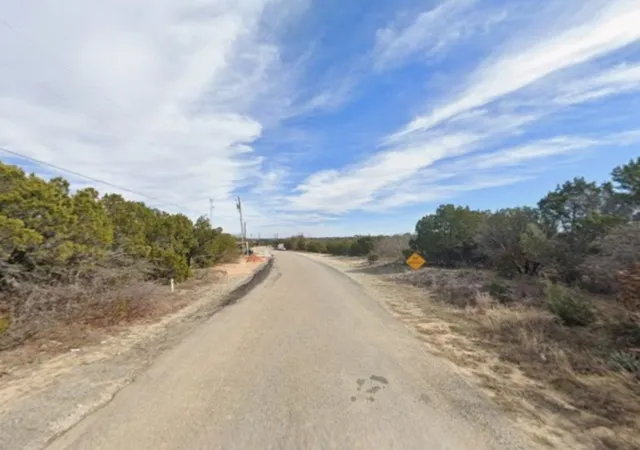 Photo 3 of Sale Pending at 1416 Ridgeview Cir, Granbury, TX 76048 | MLS# 21132127 | Listing updated on 2026-10-05