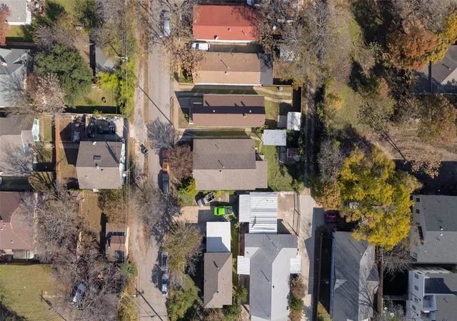 Photo 3 of Single family home for sale at 5611 Alton Ave, Dallas, TX 75214 | MLS# 21132169 | Listing updated on 2026-07-14