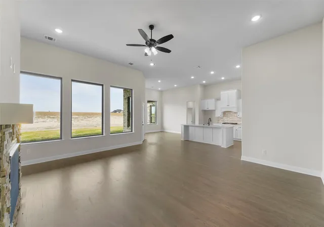 Photo 2 of Single family home for sale at 144 Lila Lake Dr, Waxahachie, TX 75165 | MLS# 21132111 | Listing updated on 2026-10-04