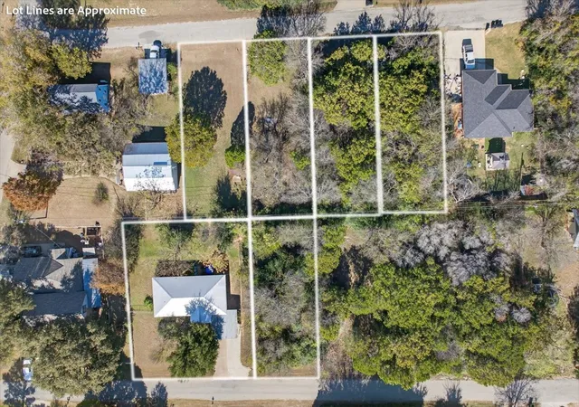 Photo 3 of Single family home for sale at 1706 Hitching Post Rd, Granbury, TX 76049 | MLS# 21131002 | Listing updated on 2026-08-04