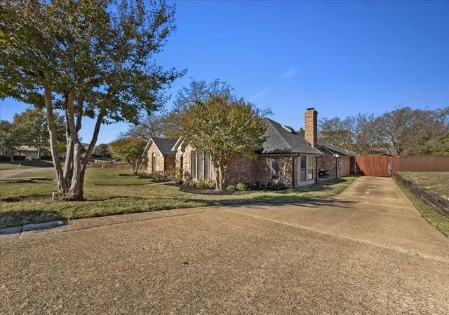 Homes for sale in De Soto, TX | 1821 Montauk Way, De Soto, TX 75115 | MLS# 21125305