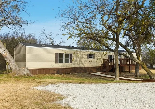 Photo 2 of Sale Pending at 540 County Road 2906, Dodd City, TX 75438 | MLS# 21132975 | Listing updated on 2026-08-03