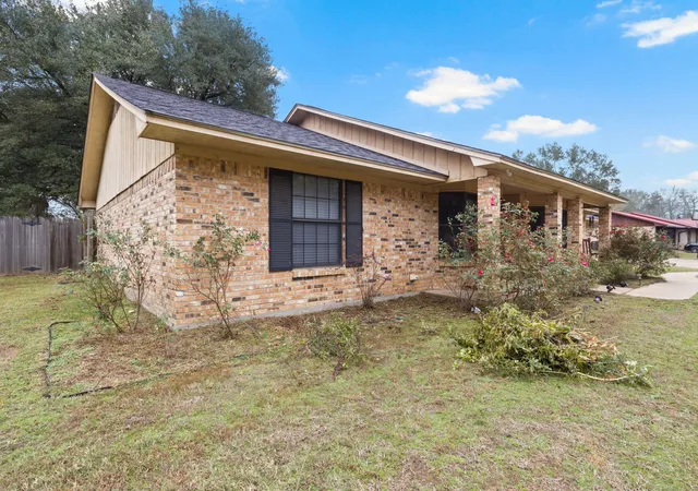 Homes for sale in Pittsburg, TX | 195 County Road 4164, Pittsburg, TX 75686 | MLS# 21133813