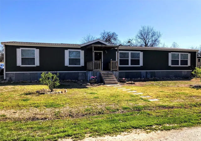 Homes for sale in Graford, TX | 204 W Eaton Ave, Graford, TX 76449 | MLS# 21133907