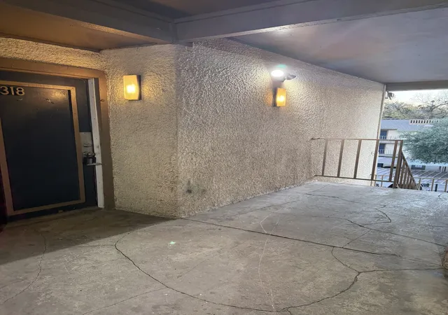 Photo 3 of Condo for sale at 6050 Melody Ln #318, Dallas, TX 75231 | MLS# 21133492 | Listing updated on 2026-09-23