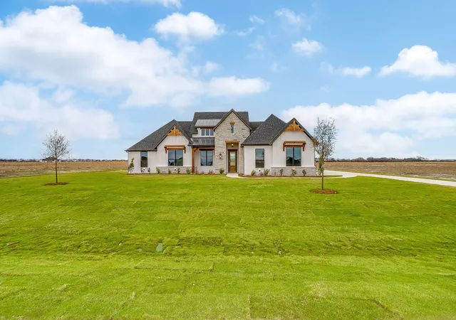 Photo 1 of Single family home for sale at 136 Lana Garden Way, Waxahachie, TX 75165 | MLS# 21134439 | Listing updated on 2026-08-17
