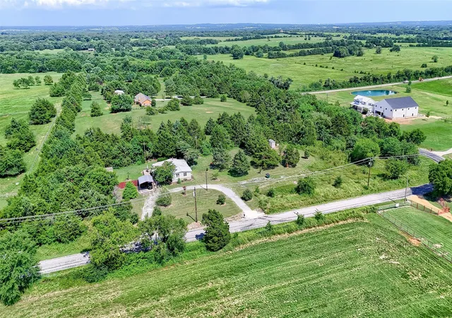 Homes for sale in Pottsboro, TX | 2447 Cemetery Rd, Pottsboro, TX 75076 | MLS# 21133872