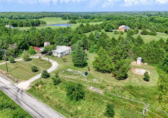 Photo 3 of Single family home for sale at 2447 Cemetery Rd, Pottsboro, TX 75076 | MLS# 21133872 | Listing updated on 2026-07-18