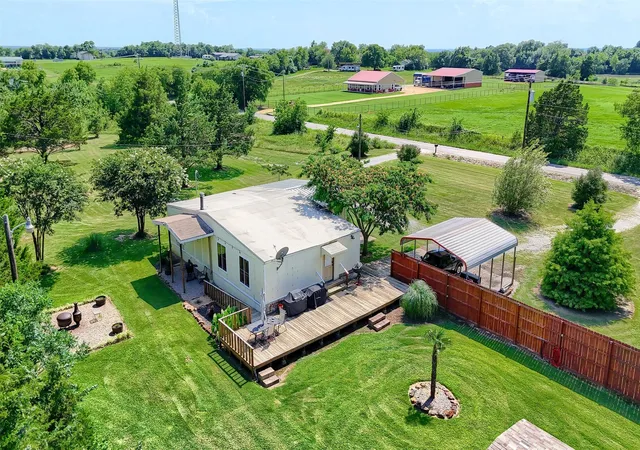 Photo 4 of Single family home for sale at 2447 Cemetery Rd, Pottsboro, TX 75076 | MLS# 21133872 | Listing updated on 2026-07-18