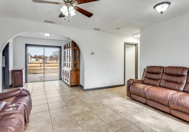 Photo 3 of Sale Pending at 817 Stella Mae Dr, Burleson, TX 76028 | MLS# 21133977 | Listing updated on 2026-07-20