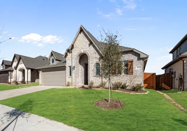 Photo 3 of Sale Pending at 5512 Montex Rd, Argyle, TX 76226 | MLS# 21131867 | Listing updated on 2026-07-27