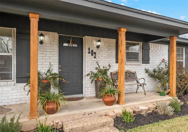 Photo 3 of Single family home for sale at 107 Woody Ray Dr, Elm Mott, TX 76640 | MLS# 21134519 | Listing updated on 2026-07-10