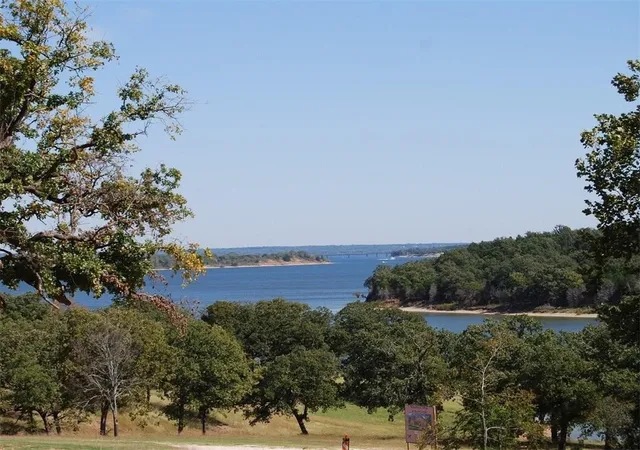 Photo 3 of House for sale at 272 Roaring Fork Cir, Gordonville, TX 76245 | MLS# 21135222 | Listing updated on 2026-08-26