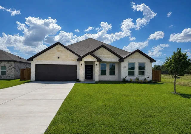 Homes for sale in Gun Barrel City, TX | 859 Harbor Point, Gun Barrel City, TX 75156 | MLS# 21135143