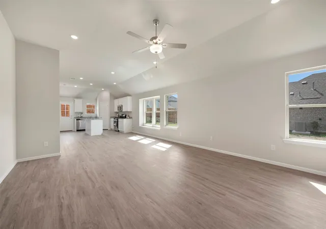 4th image of 746 Gentle Bird Dr, Lavon, TX 75166 | MLS# 21124906
