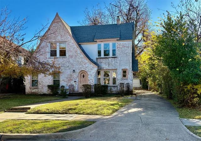 Homes for sale in University Park, TX | 3527 Westminster Ave, University Park, TX 75205 | MLS# 21135610