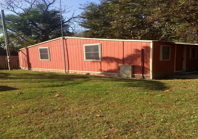 Photo 4 of Multi family home for sale at 129&131 N Dunbar Ln, Emory, TX 75440 | MLS# 21135772 | Listing updated on 2026-08-24