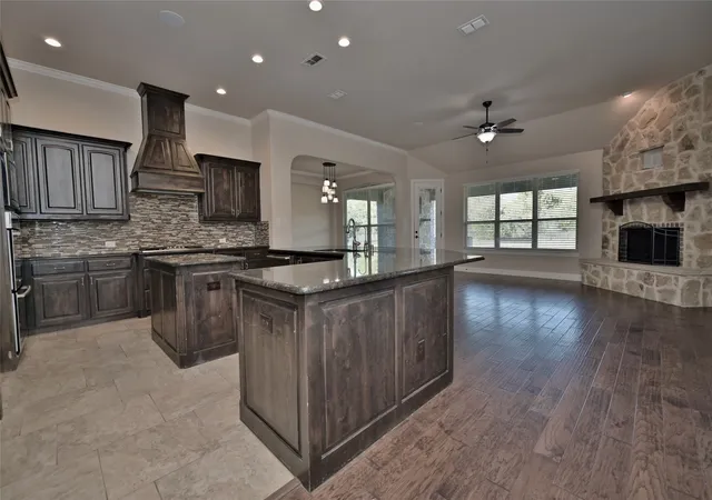 Photo 3 of Single family home for sale at 4095 Bridgecreek Dr, Rockwall, TX 75032 | MLS# 21135358 | Listing updated on 2026-07-23