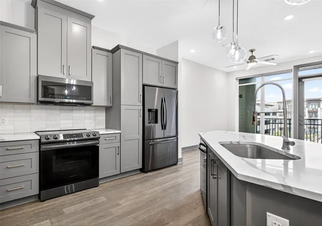 Photo 3 of Condo for sale at 2700 Old Denton Rd #3370, Carrollton, TX 75007 | MLS# 21135824 | Listing updated on 2026-07-24