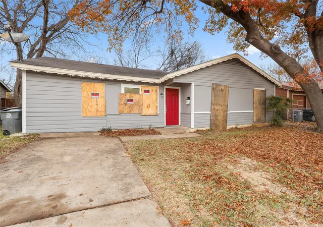 Photo 3 of Single family home for sale at 725 Emberwood Dr, Dallas, TX 75232 | MLS# 21129173 | Listing updated on 2026-10-04