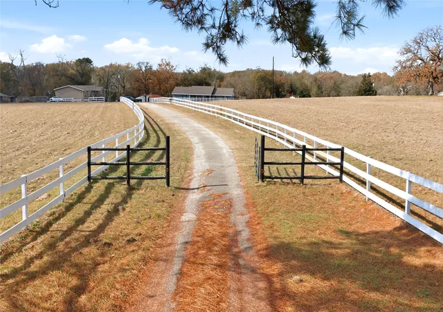 Homes for sale in Athens, TX | 12637 State Hwy 19 N, Athens, TX 75752 | MLS# 21136586