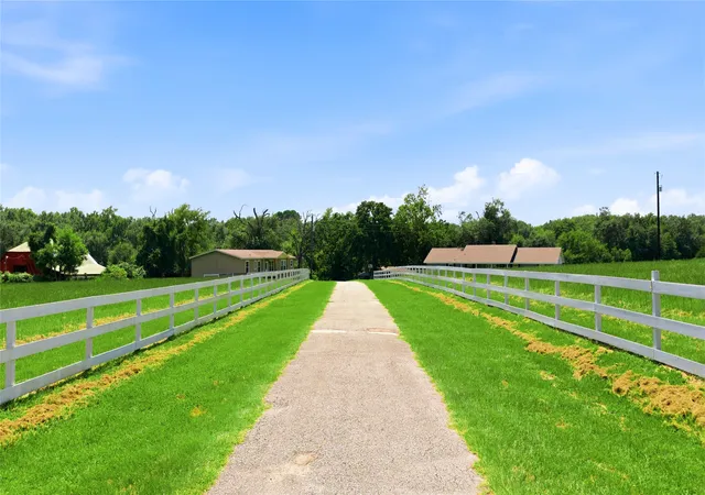 Photo 2 of Single family home for sale at 12637 State Hwy 19 N, Athens, TX 75752 | MLS# 21136586 | Listing updated on 2026-07-24