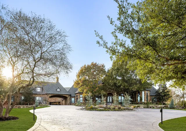 1st image of 2656 Twelve Oaks Ln, Prosper, TX 75078 | MLS# 21135362