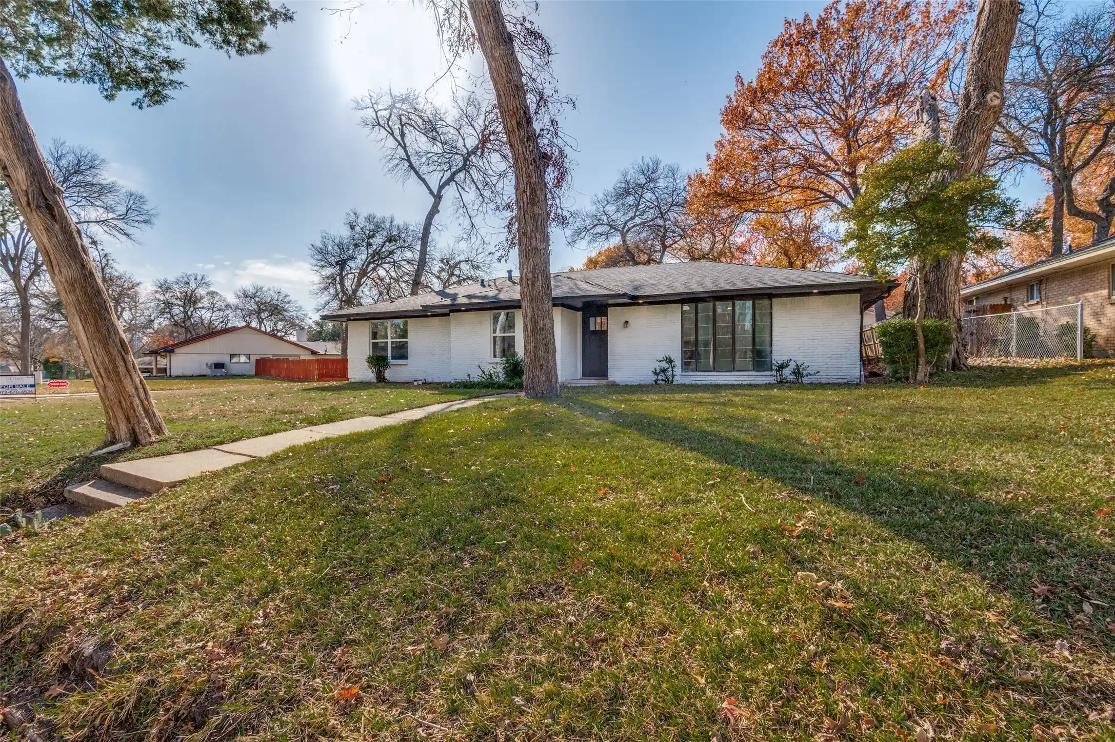 Photo 1 of Single family home for sale at 1241 Springbrook Dr, De Soto, TX 75115 | MLS# 21136514 | Listing updated on 2026-10-26