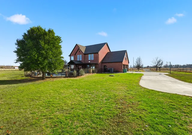 Single family home for sale at 102 Van Meter Dr, Aurora, TX 76078 | MLS# 21136698