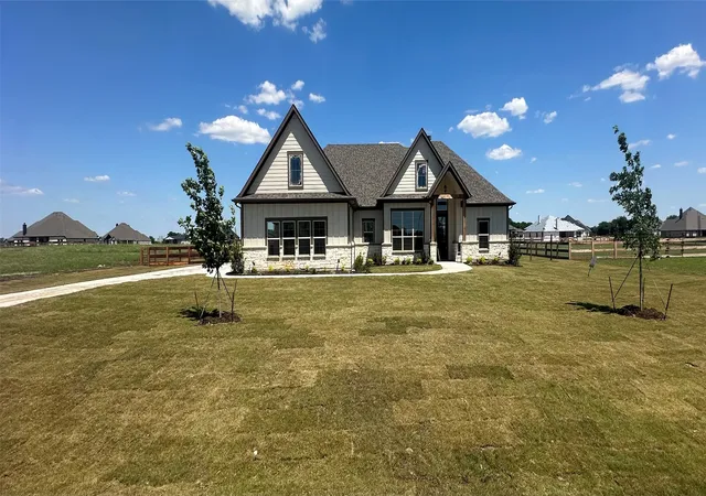 Photo 1 of Single family home for sale at 9424 Bluestem Ln, Justin, TX 76247 | MLS# 21136000 | Listing updated on 2026-09-16